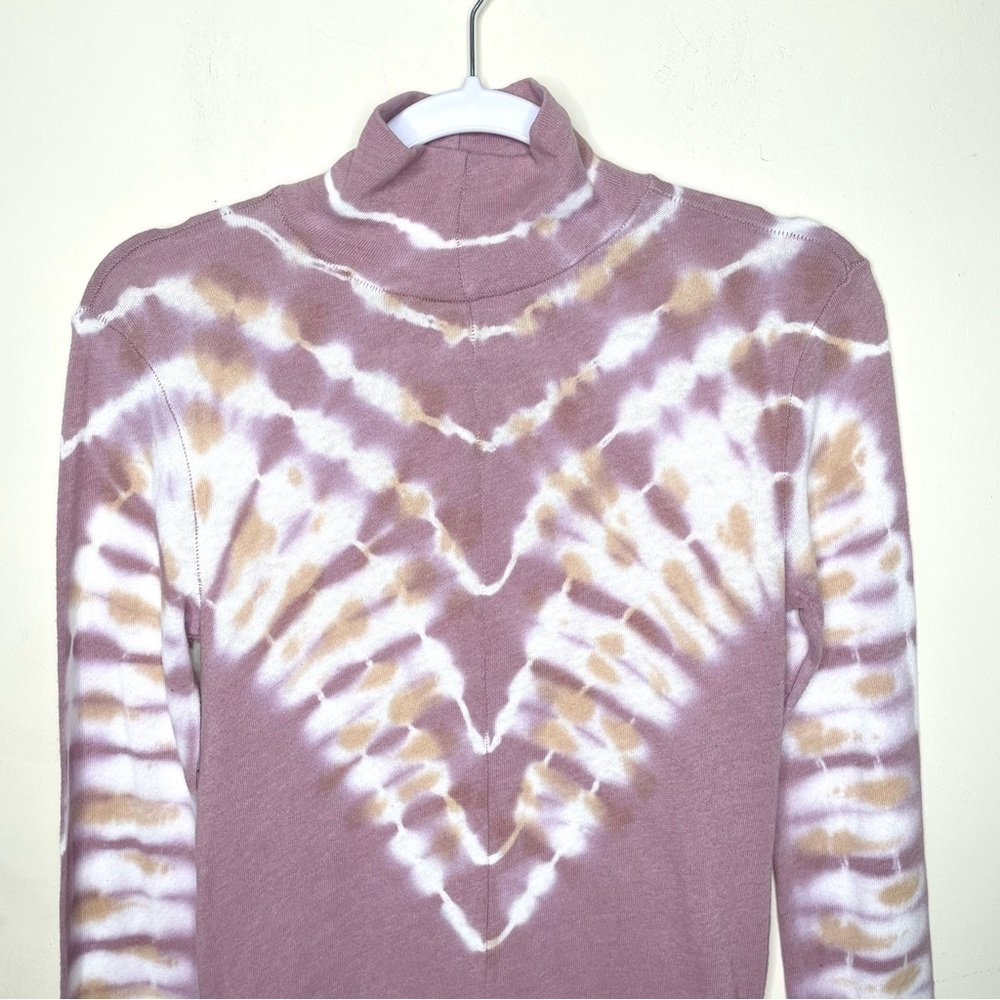 Free People Psychedelic Tie‎ Dye Moody Blossom Turtleneck Tee - Picture 7 of 14